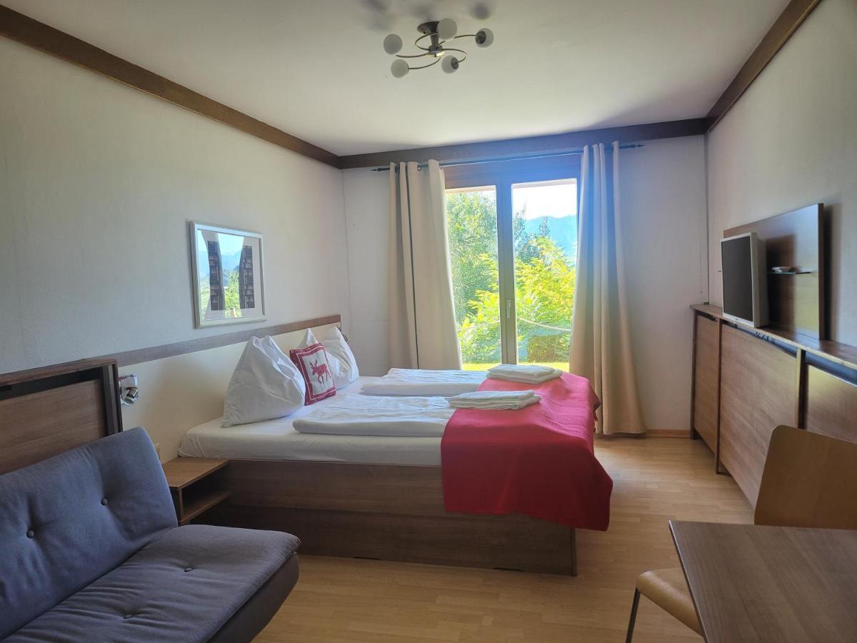 אננהיים Jaeger Guesthouse מראה חיצוני תמונה